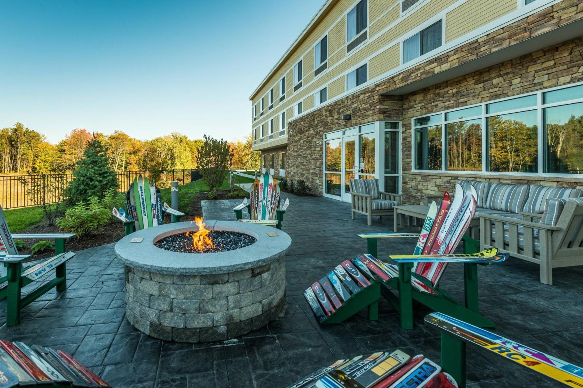 Fairfield Inn & Suites By Marriott Plymouth White Mountains מראה חיצוני תמונה