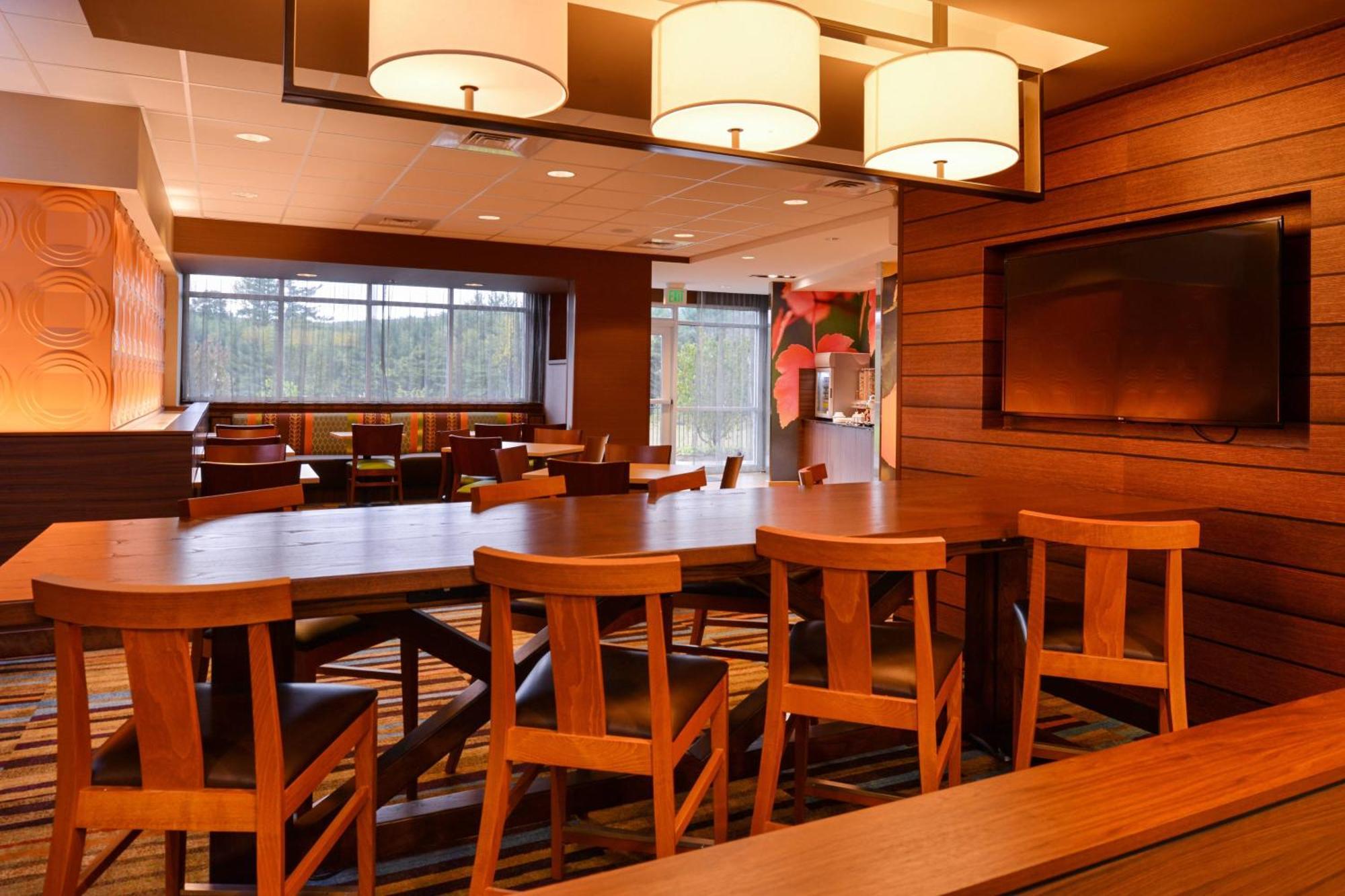 Fairfield Inn & Suites By Marriott Plymouth White Mountains מראה חיצוני תמונה