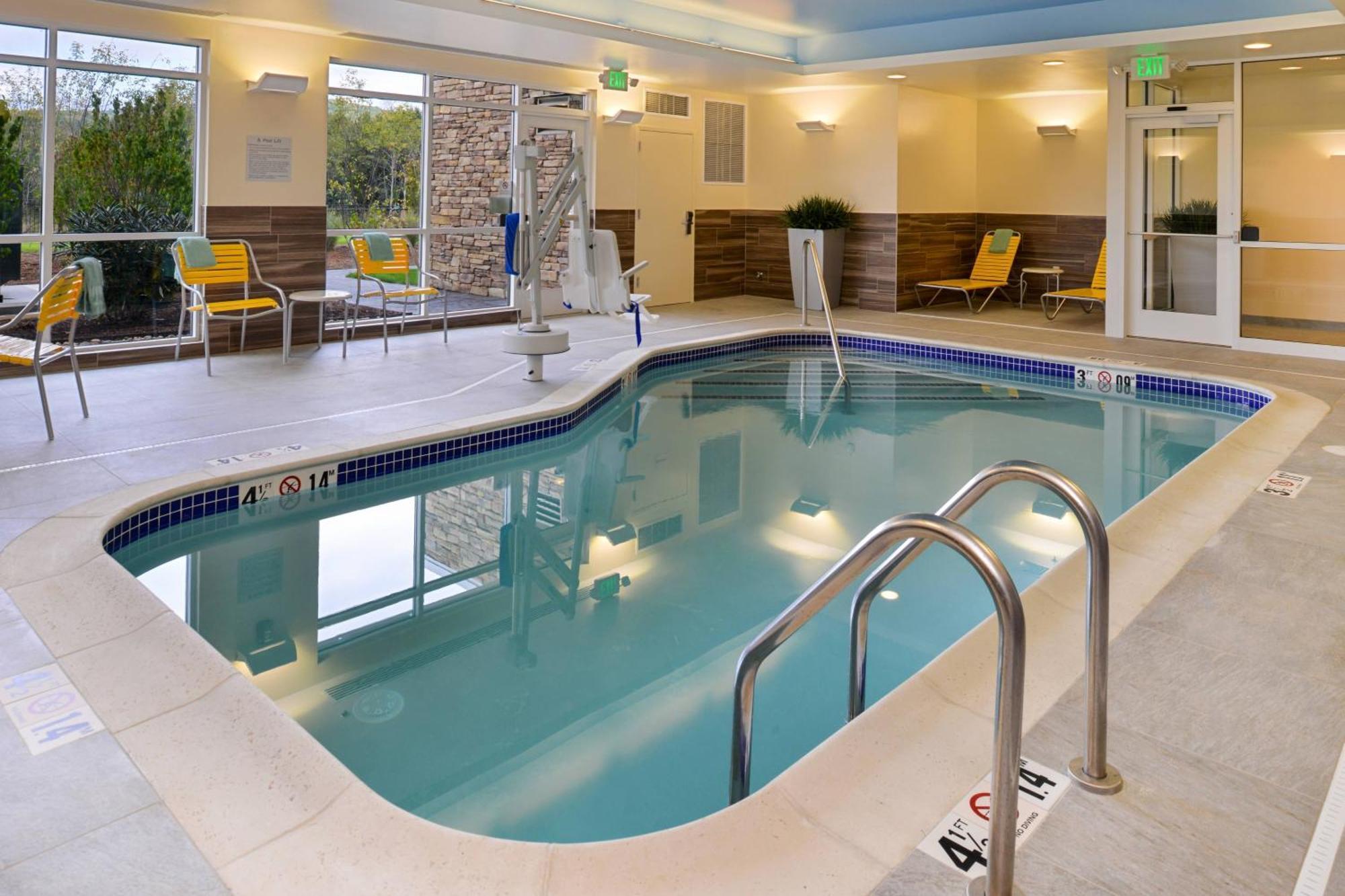 Fairfield Inn & Suites By Marriott Plymouth White Mountains מראה חיצוני תמונה