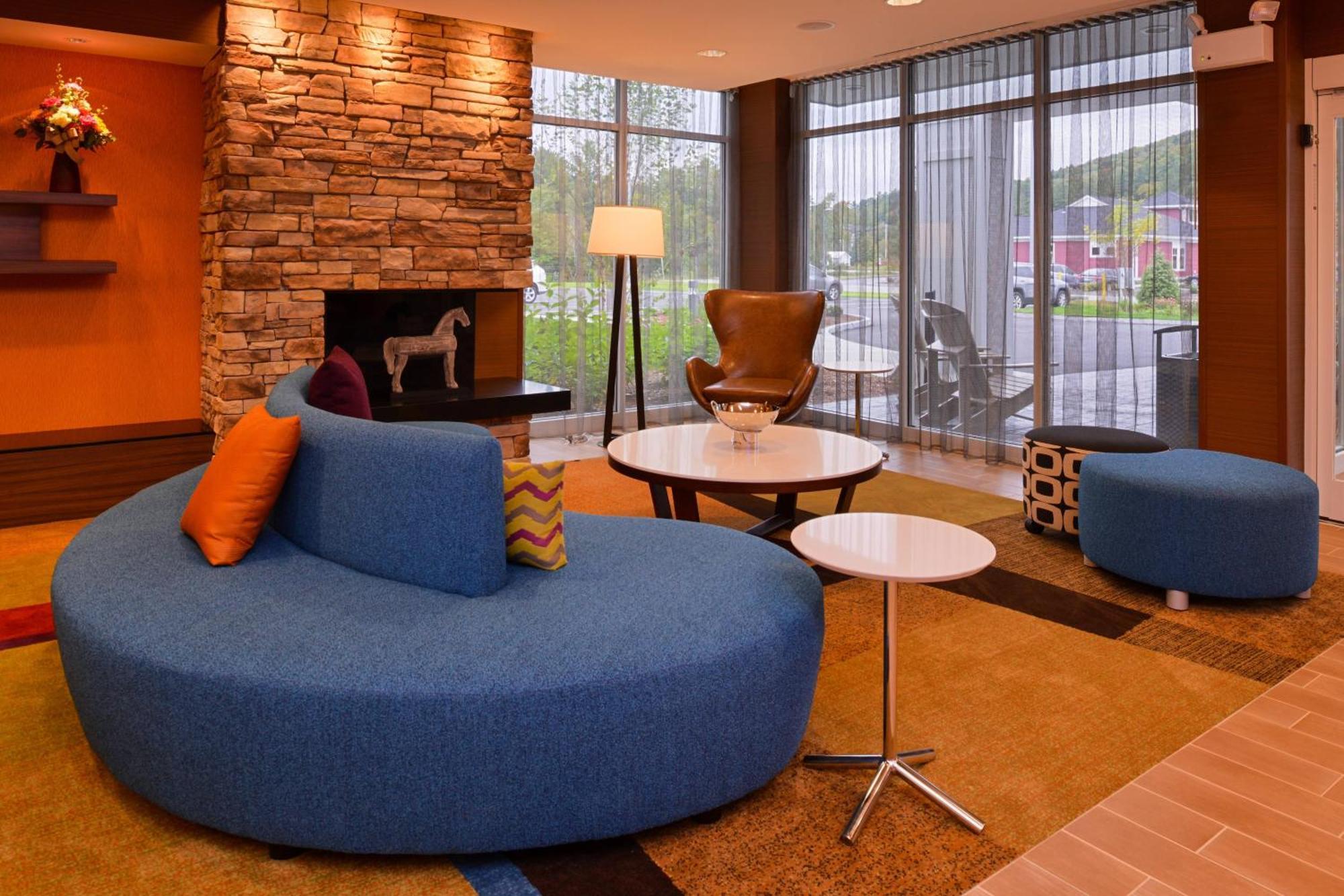 Fairfield Inn & Suites By Marriott Plymouth White Mountains מראה חיצוני תמונה