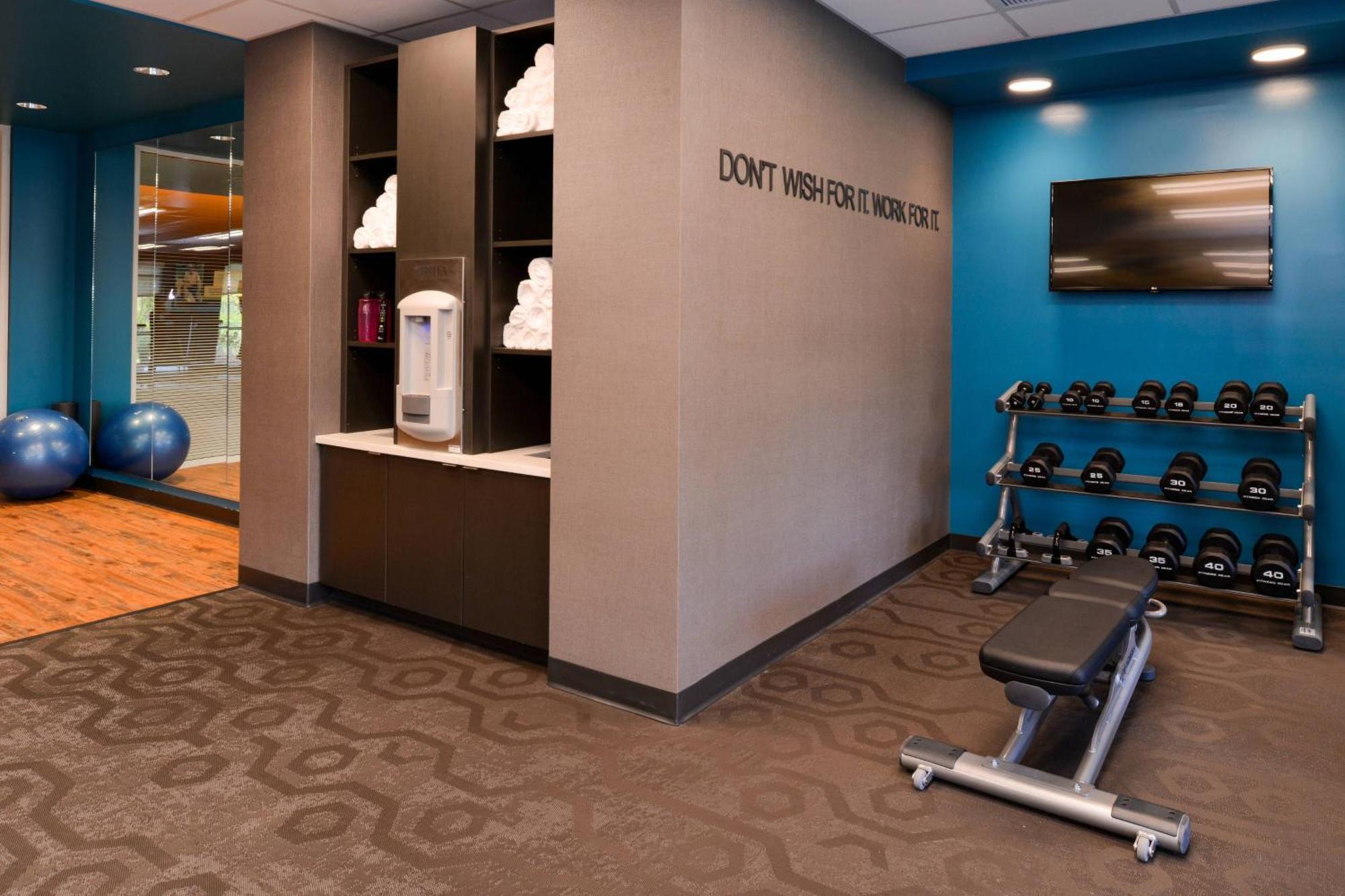 Fairfield Inn & Suites By Marriott Plymouth White Mountains מראה חיצוני תמונה