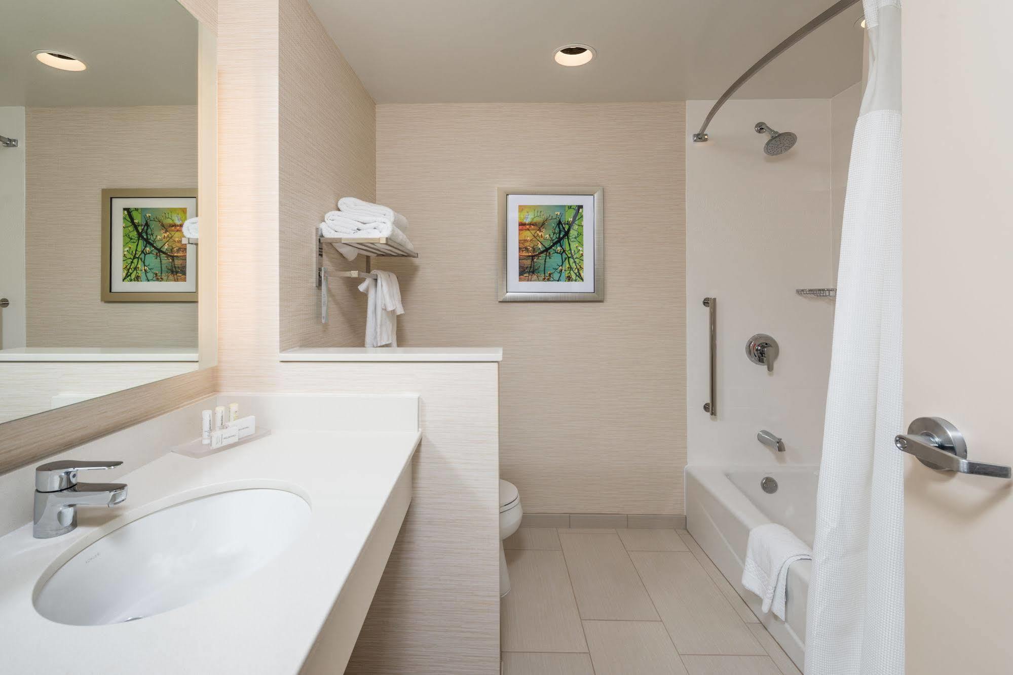 Fairfield Inn & Suites By Marriott Plymouth White Mountains מראה חיצוני תמונה