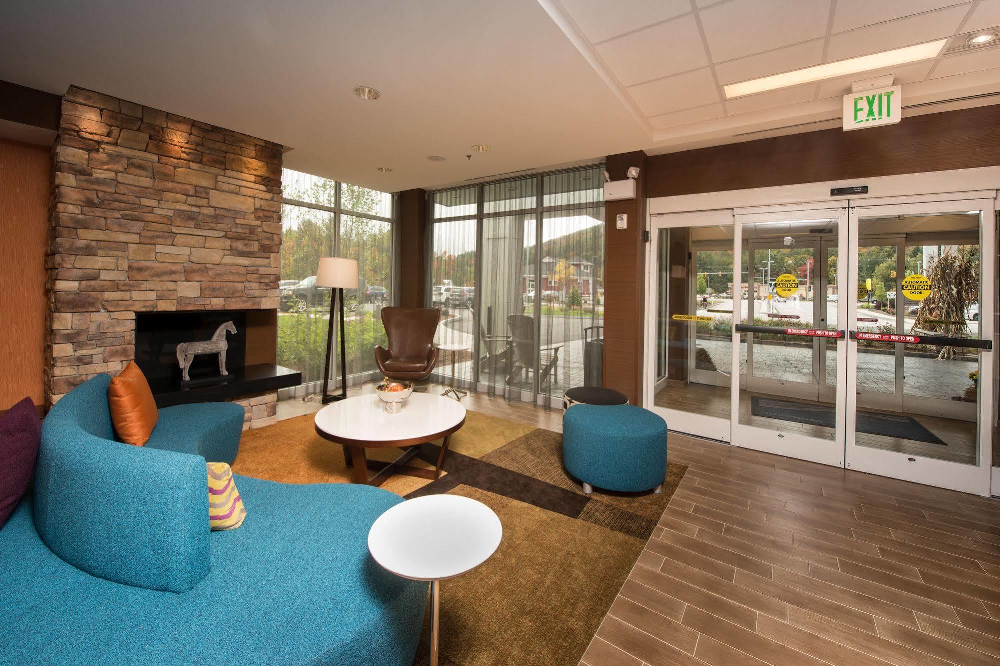 Fairfield Inn & Suites By Marriott Plymouth White Mountains מראה חיצוני תמונה